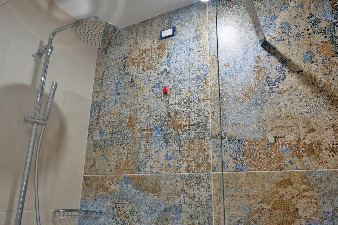 Appartamenti Alle 5 Torri Mezzolombardo Exterior photo